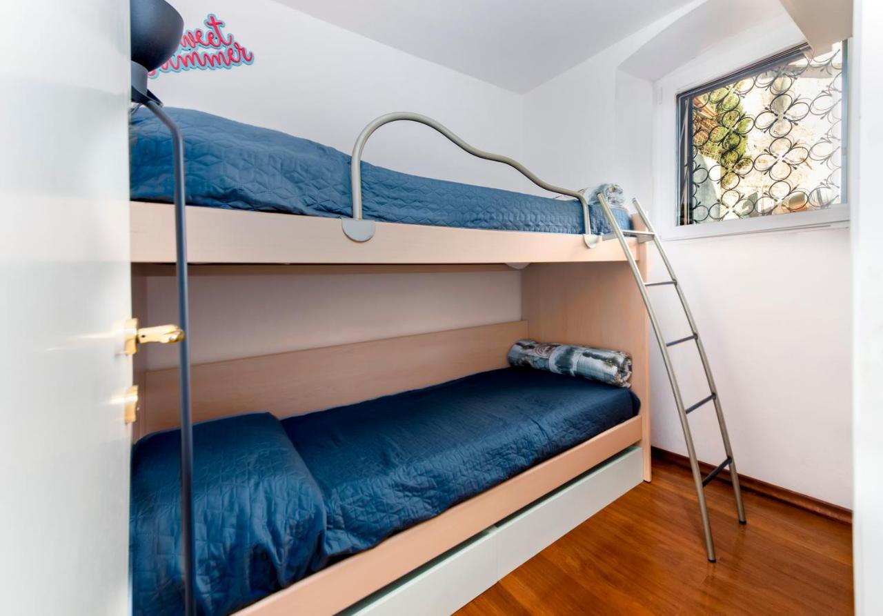 Havana - Apartment With Sea View Rovinj Exterior photo
