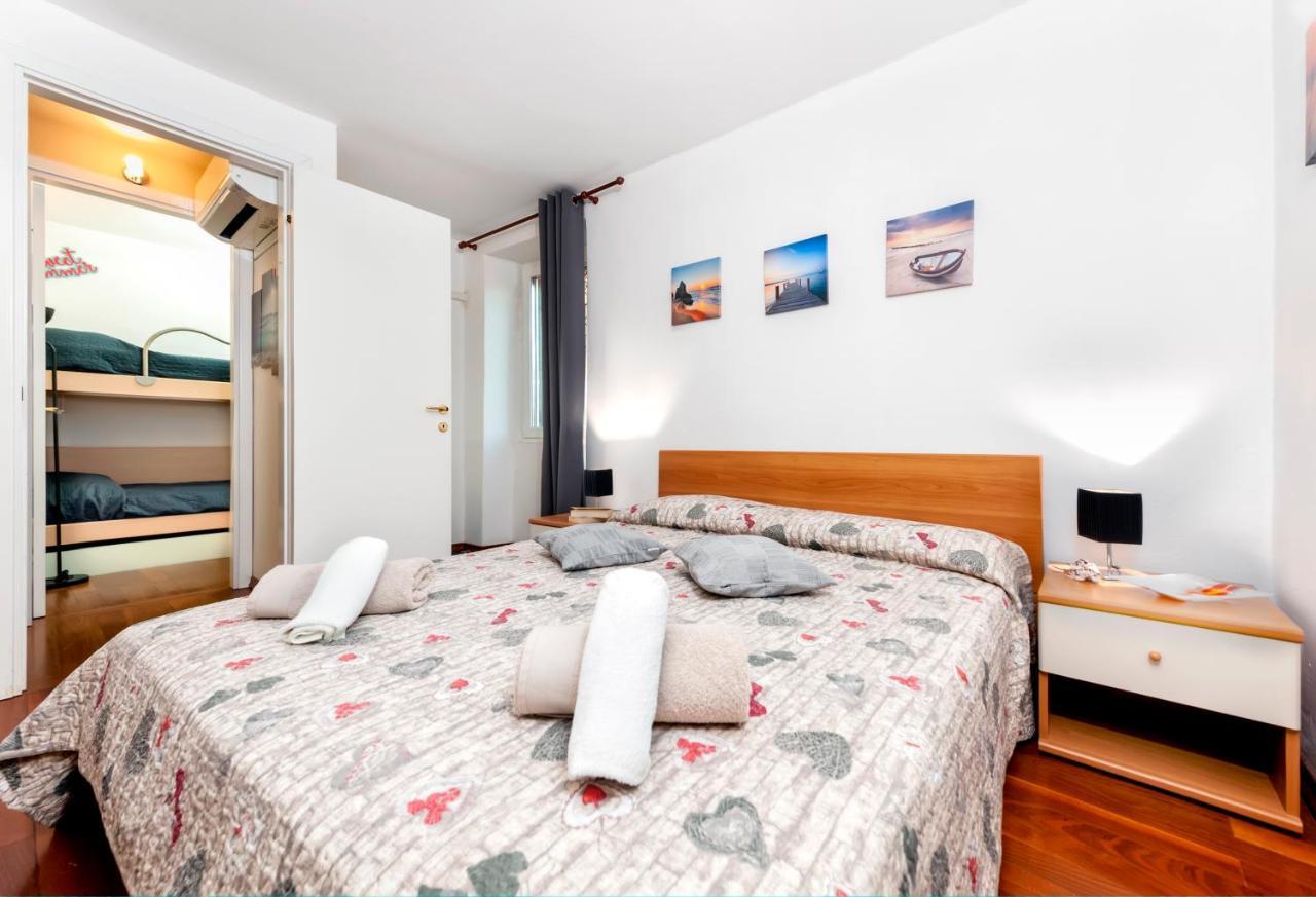 Havana - Apartment With Sea View Rovinj Exterior photo